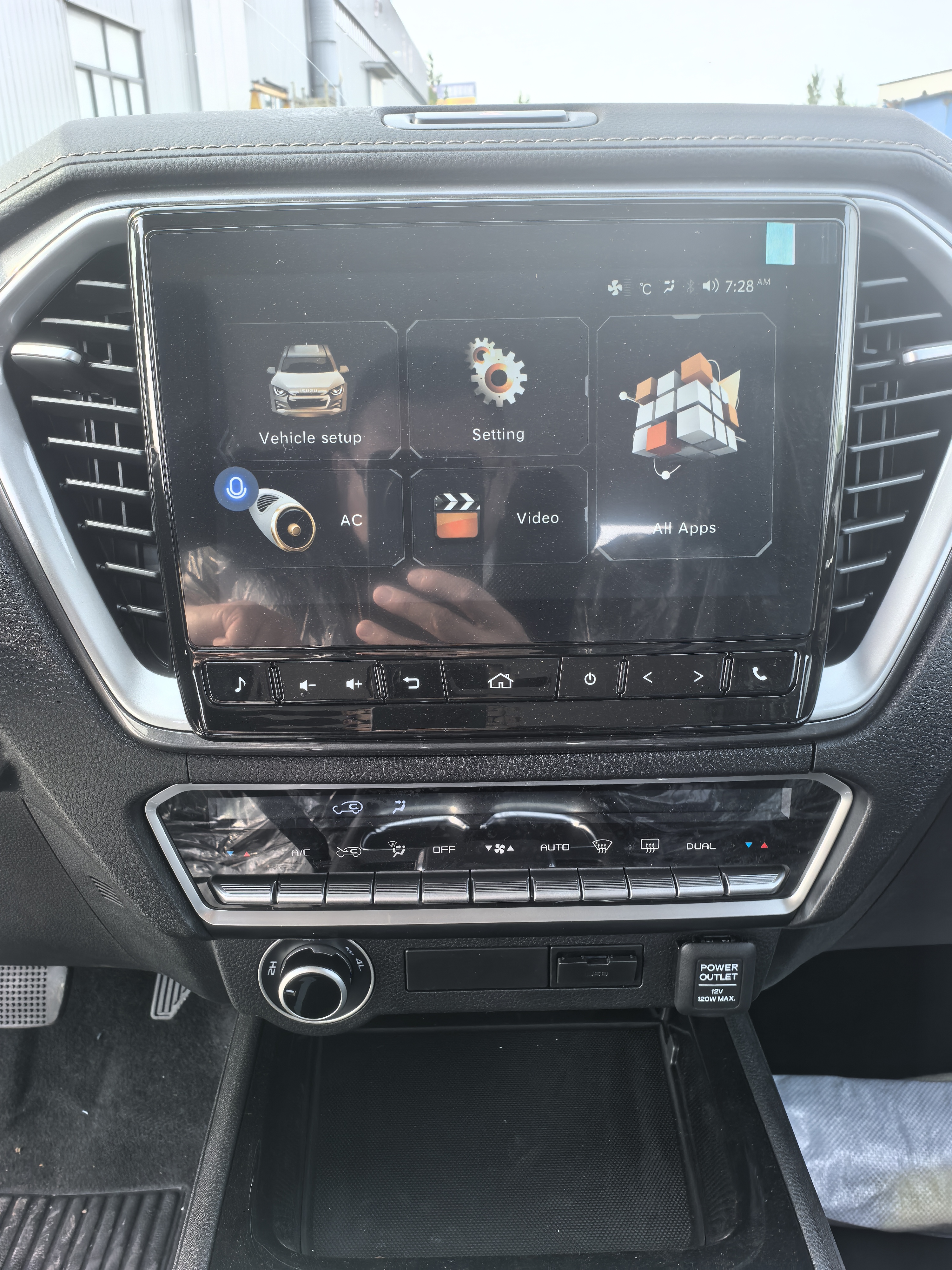 CHENXU 4WD double cabin pickup with 6MT and ISUZU 2.5T diesel engine