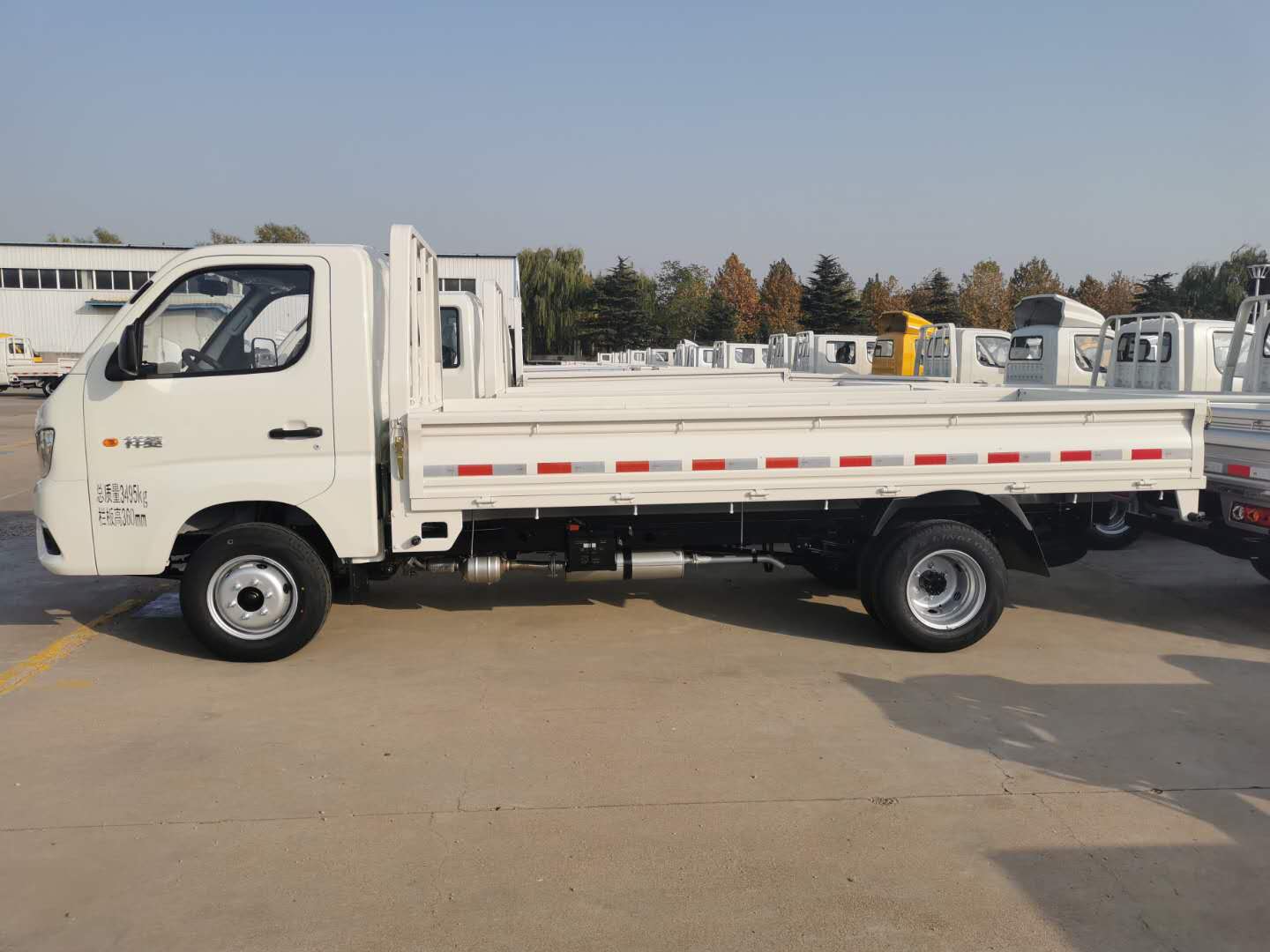 FOTON TM LHD or RHD 1.5-2tons gasoline cargo box truck with 1.5L engine and new single cabin rear double tire